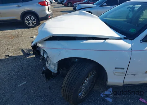 2010 Mercury Grand Marquis Ls (Fleet Only) from USA, damaged, VIN 2MEBM7FV7AX622976